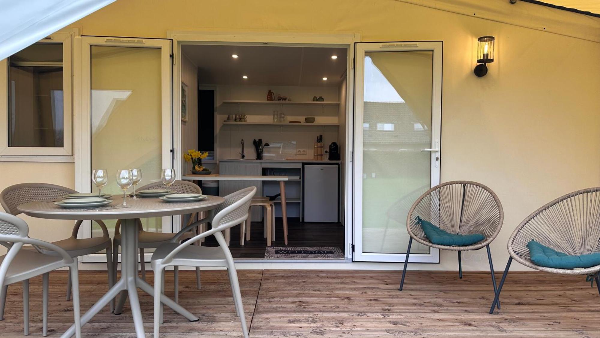 Glamping De Hof Van Eeden Warmond 외부 사진