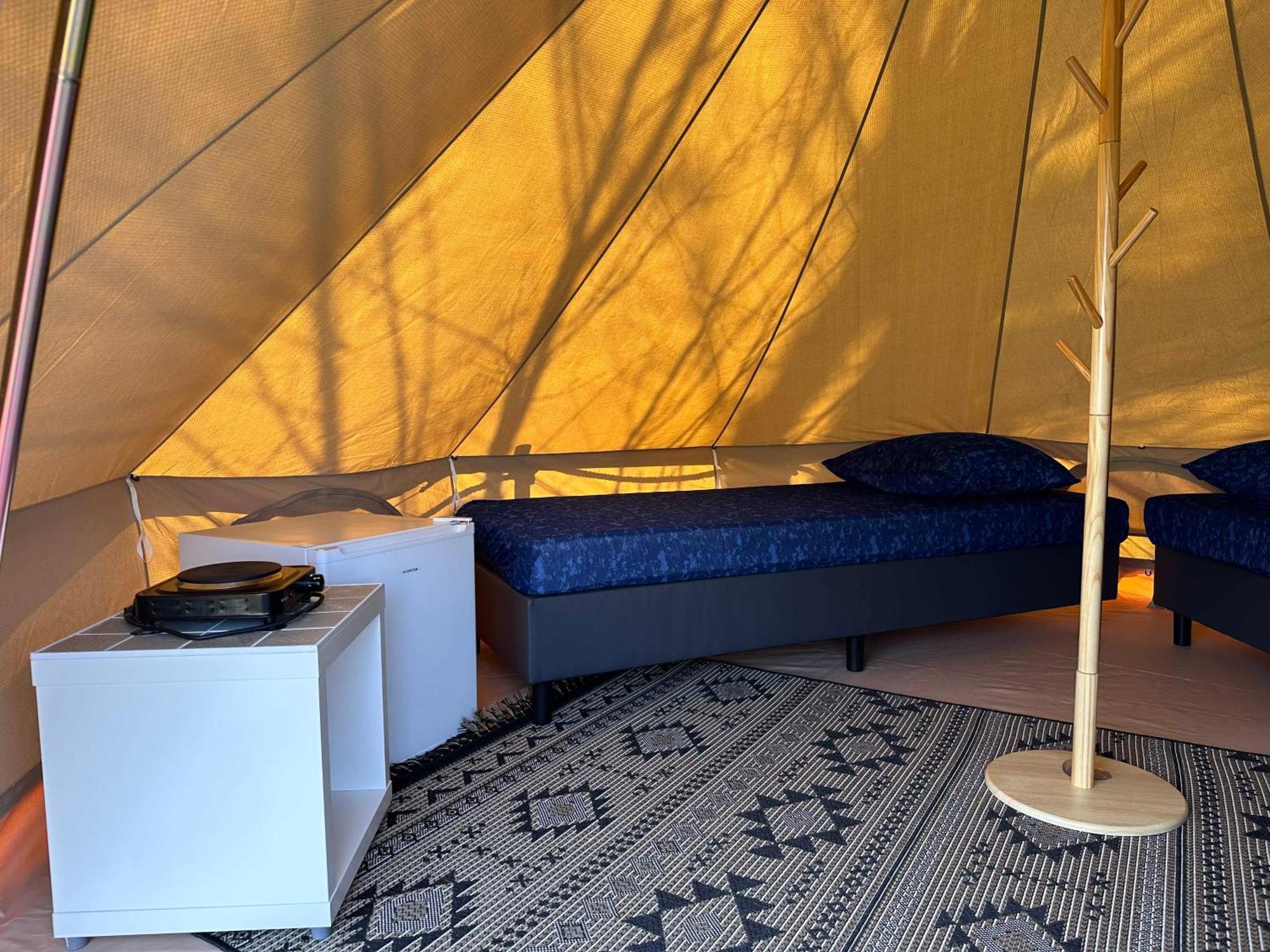 Glamping De Hof Van Eeden Warmond 외부 사진